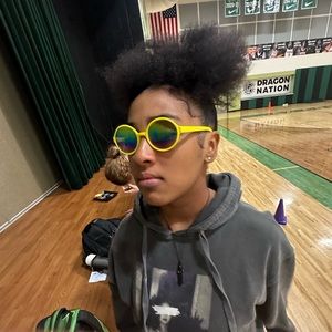 Meet your Posher, Fery’nicole